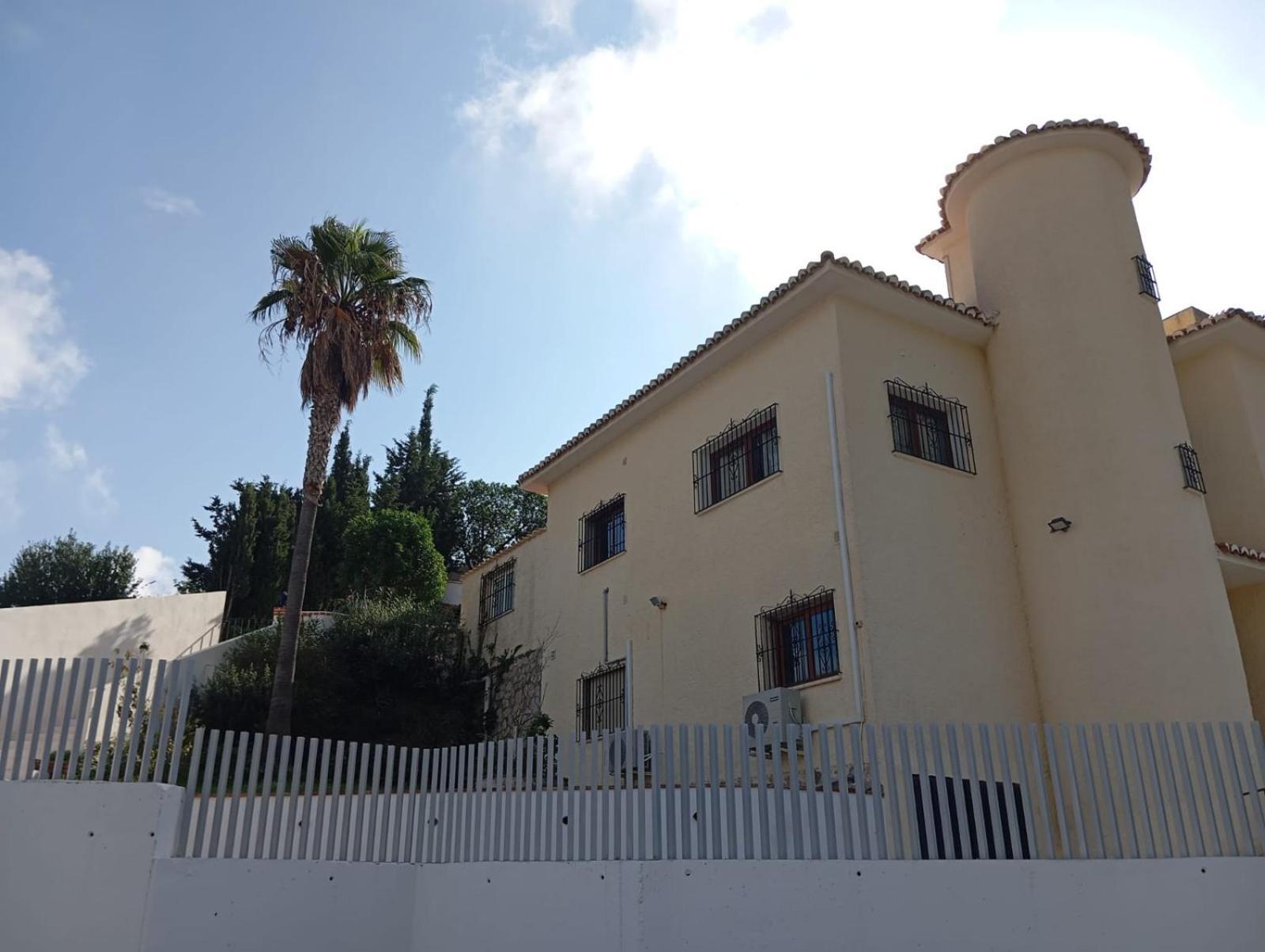 4 Bedroom In Villa